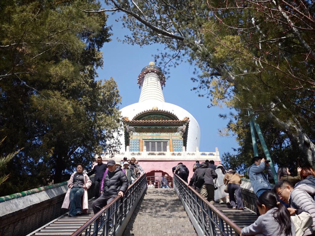 北海公园春色美-随着天气转暖，北