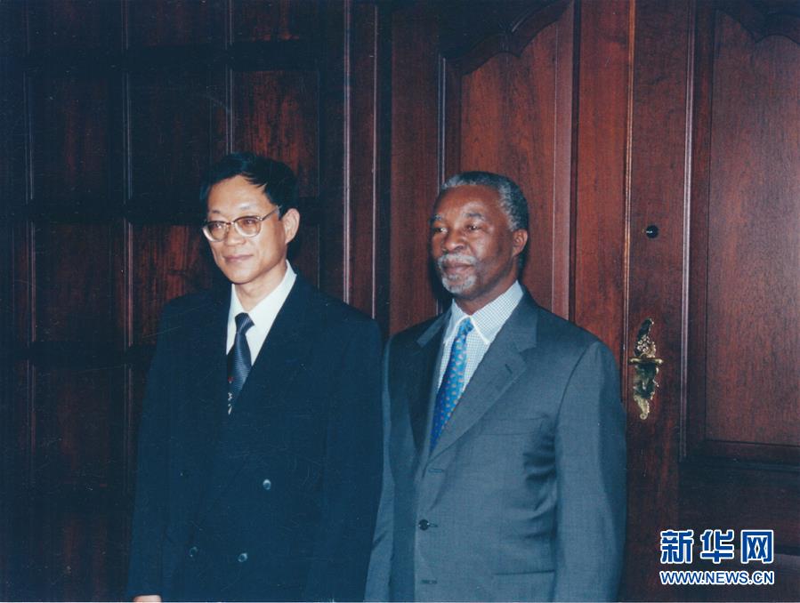 （奋斗百年路　启航新征程&middot;&ldquo;七一勋章&rdquo;获得者&middot;图文互动）（5）外交老兵刘贵今：赤子丹心，为国尽责