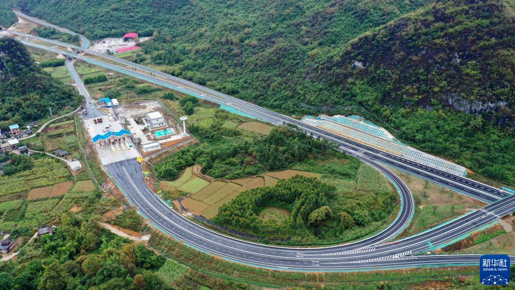 新桂柳高速即将通车 主线全长95.7公里