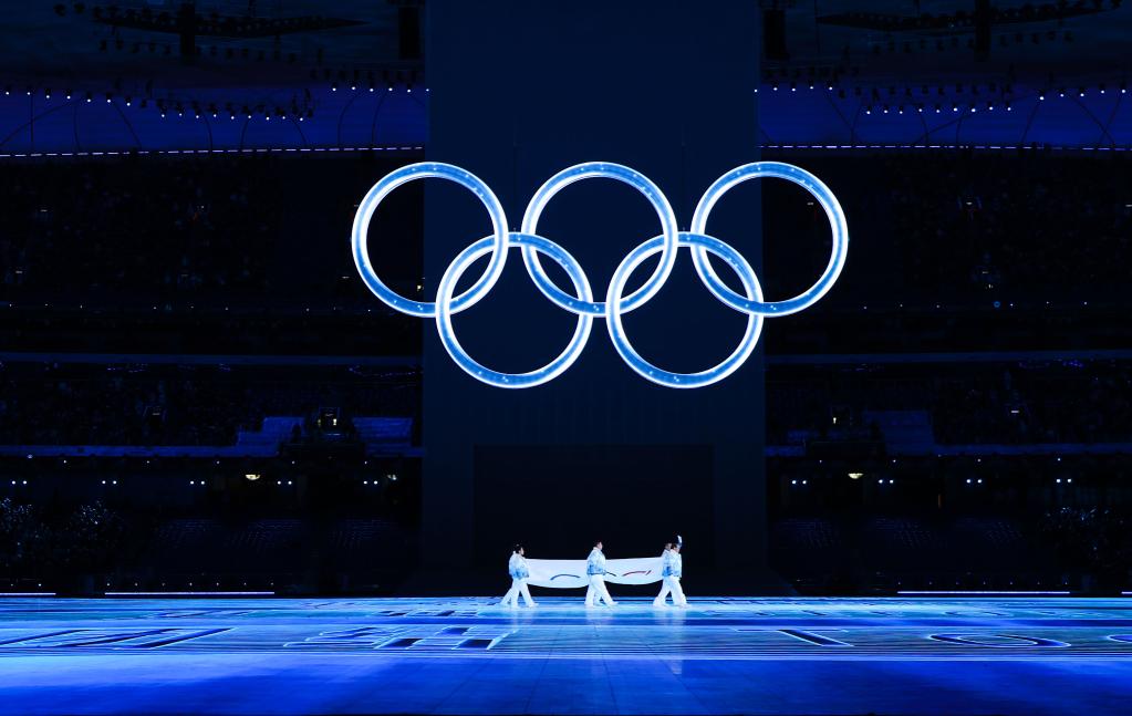 特写：这一刻，在奥林匹克史上留下浓墨重彩的华章(图1)