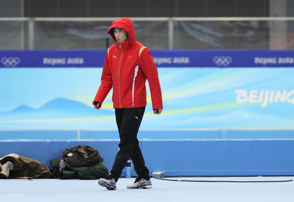 42年的等待，高亭宇终成“冰上飞人”——中国首枚速滑男子冬奥金牌诞生纪实(图2)