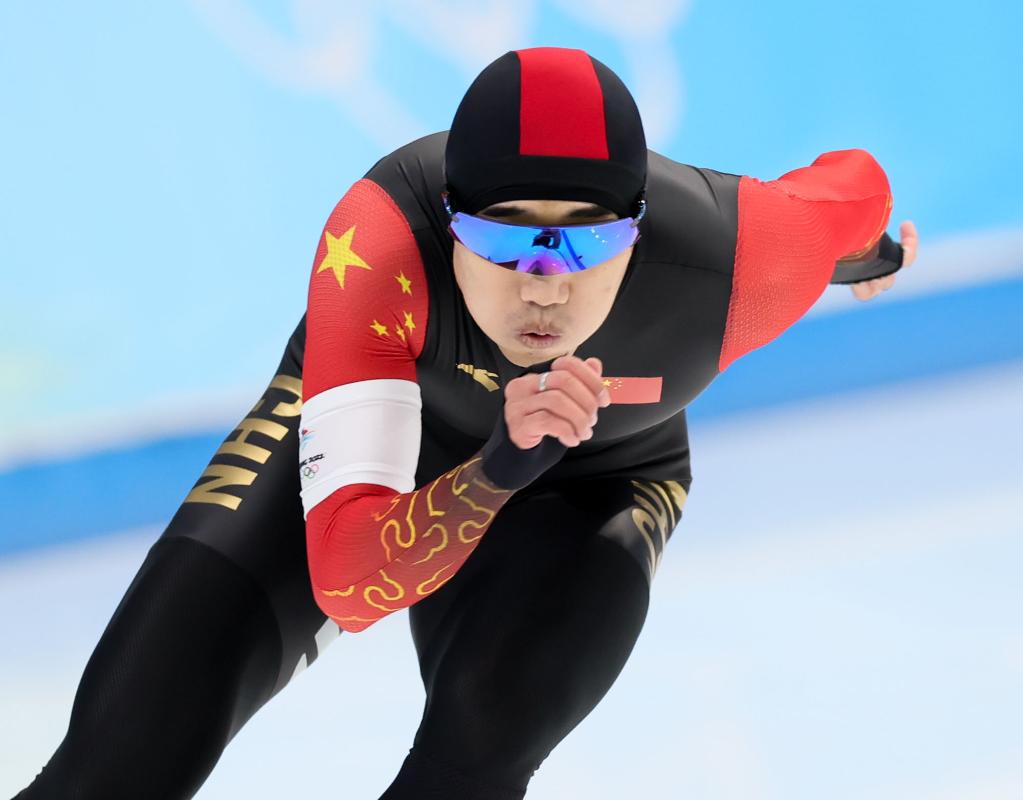 42年的等待，高亭宇终成“冰上飞人”——中国首枚速滑男子冬奥金牌诞生纪实(图5)