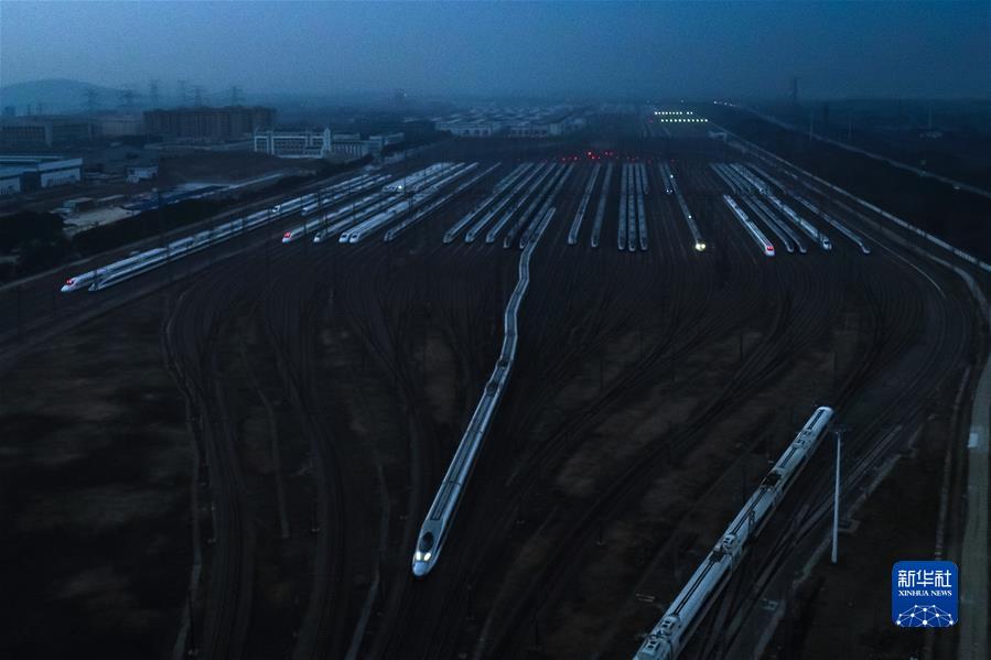 （在习近平新时代中国特色社会主义思想指引下&mdash;&mdash;新时代新作为新篇章&middot;习近平总书记关切事&middot;图文互动）（3）楚天春风劲&mdash;&mdash;湖北重返经济发展&ldquo;主赛道&rdquo;观察