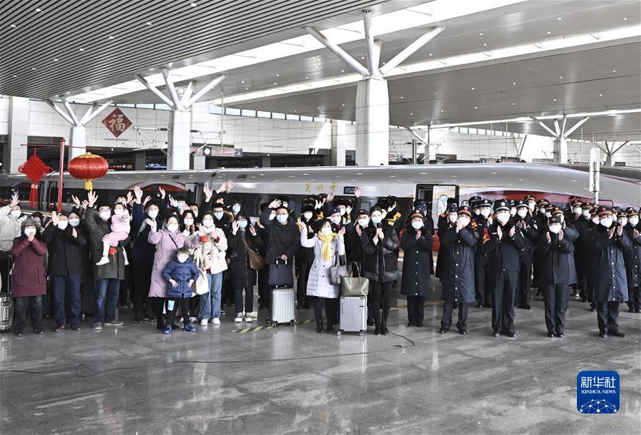 （新华全媒头条&middot;图文互动）（5）温暖的嘱托  奋进的力量&mdash;&mdash;习近平总书记春节前夕视频连线看望慰问基层干部群众回访