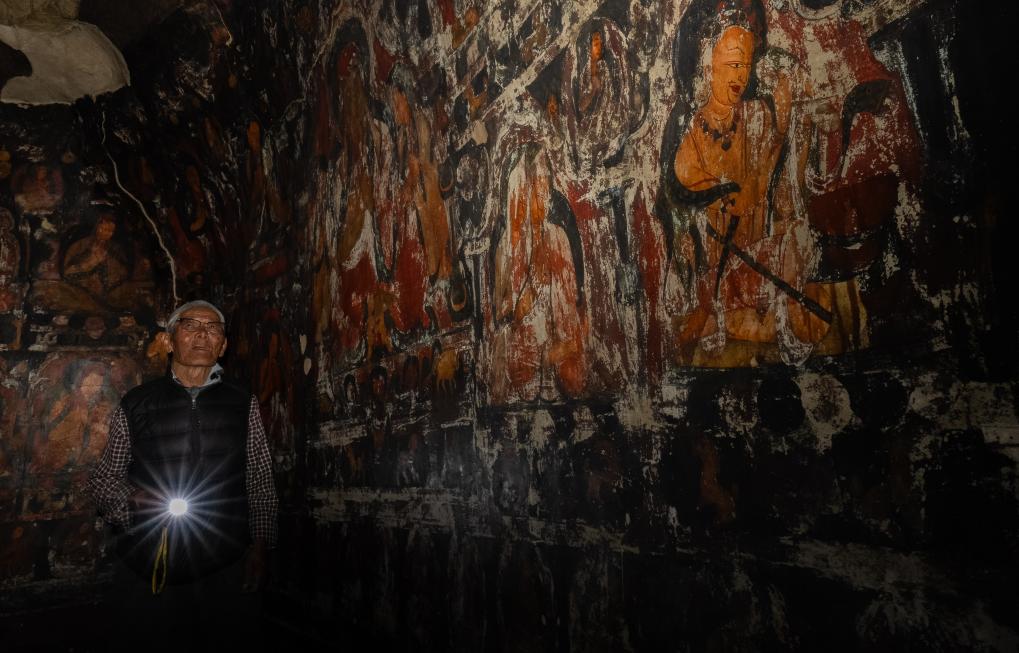 [组图]老人与窟 第 7 张