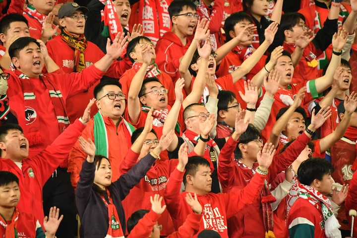 追光丨“第十二人”的熱愛，讓三十一年的堅守更有意義