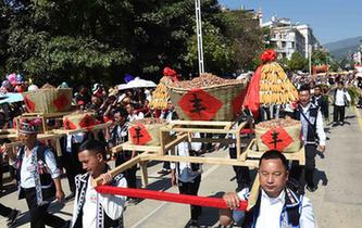 云南澜沧：欢歌起舞贺新春