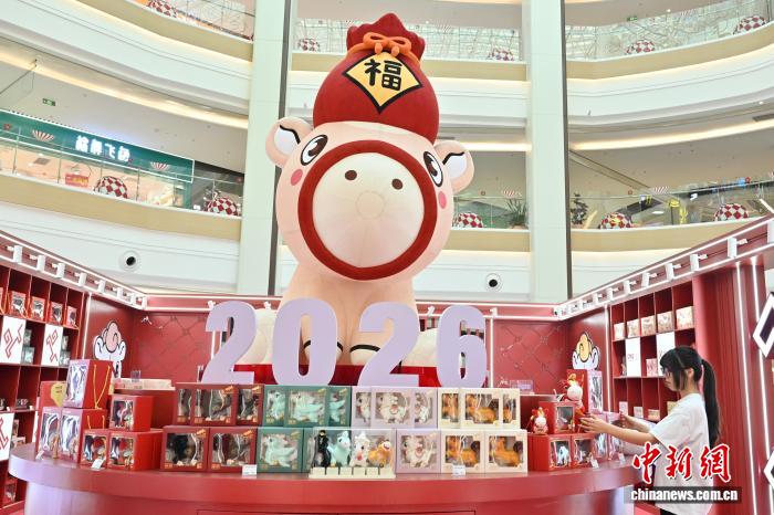 广东东莞迎马年“潮玩”生产销售热潮