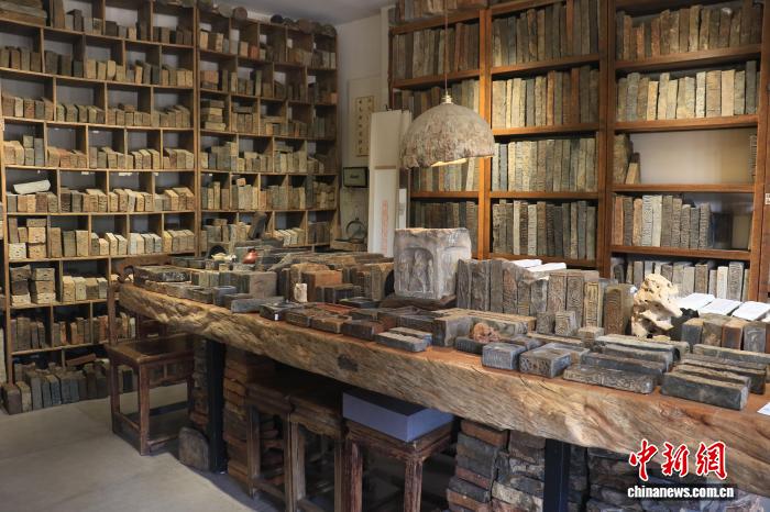 浙江杭州：一方天地藏三千古砖