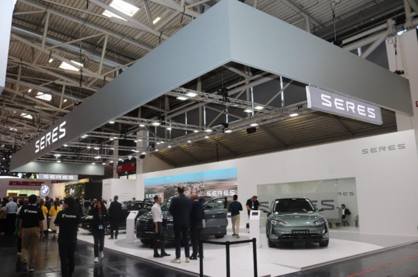 赛力斯汽车携旗下三款SUV新能源汽车产品SERES 3、SERES 5、SERES 7亮相！