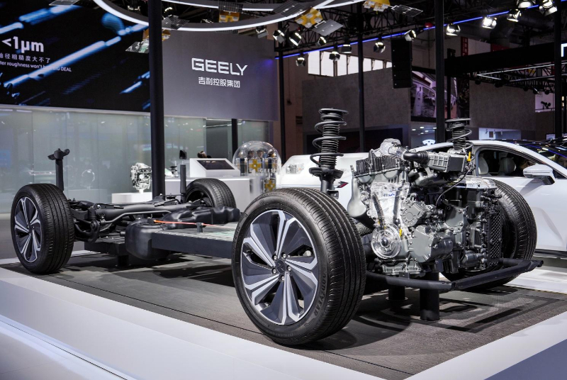 吉利汽车集团旗下多款智能新能源产品亮