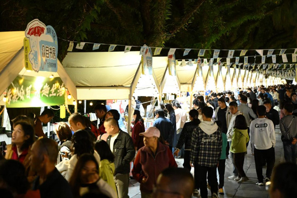 活动现场。杨念余摄