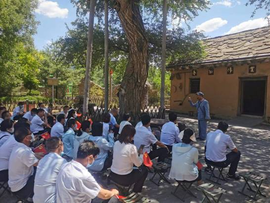 陈家坡会议旧址讲解员杜天祥2