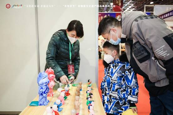 EOSR0719-opq358606661