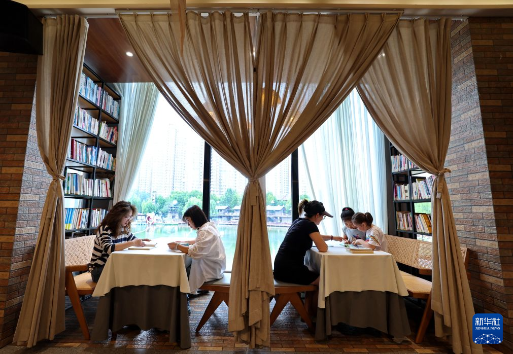 河北石家庄：建设城市书房 普惠便民阅读