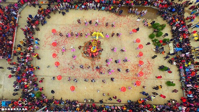 航拍广西柳州苗寨芦笙踩蹚庆新春