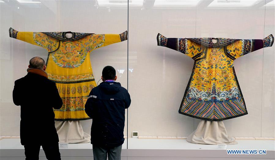 CHINA-ZHENGZHOU-EMPEROR QIANLONG-EXHIBITION (CN)
