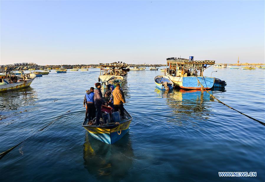 MIDEAST-GAZA-FISHING ZONE-REDUCING