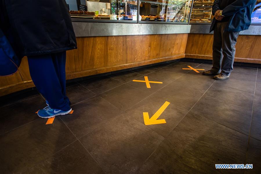 FRANCE-PARIS-COVID-19-SOCIAL DISTANCE