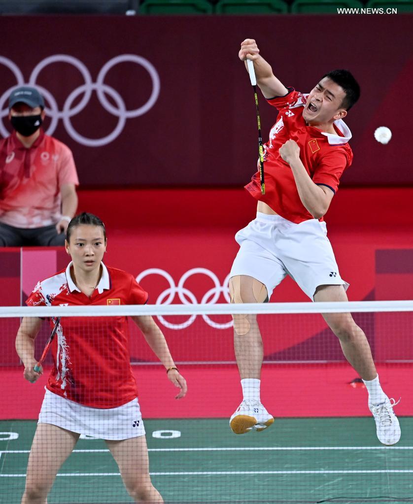Top-seeded Chinese badminton duo take revenge on Dutch pair at Tokyo 2020