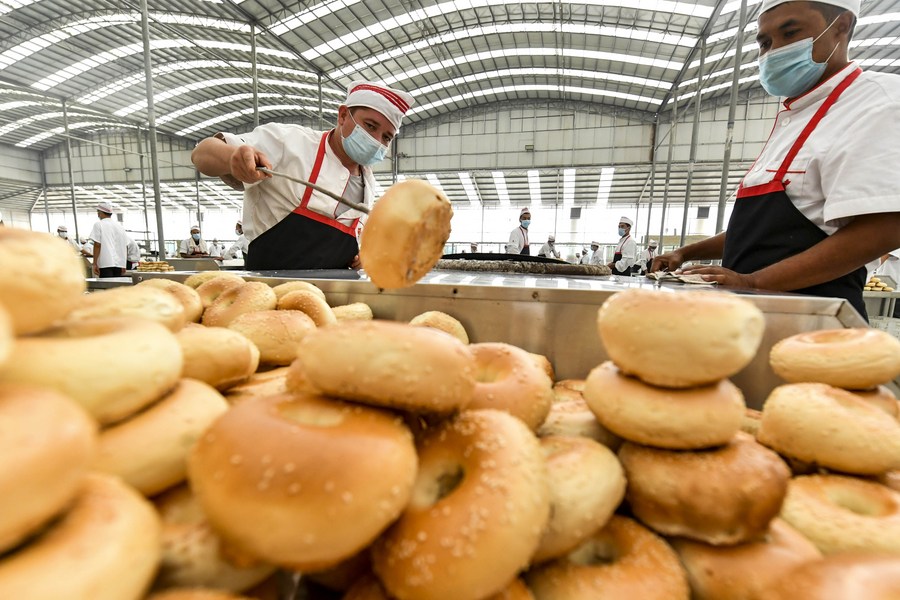 China's food industry records growth in production, sales Xinhua
