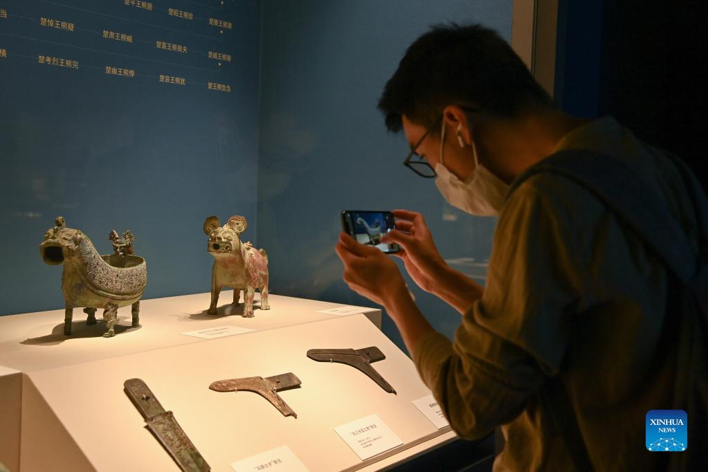 Exhibition featuring Bronze Age civilizations held in Chengdu Xinhua