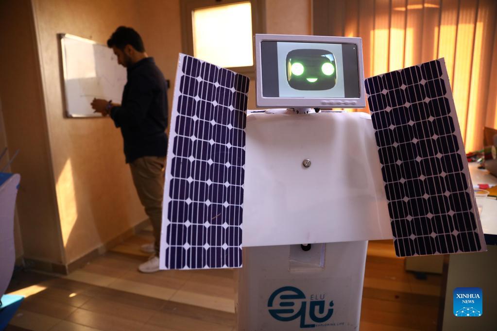 Feature Egyptian engineer builds robot using AI technology to generate