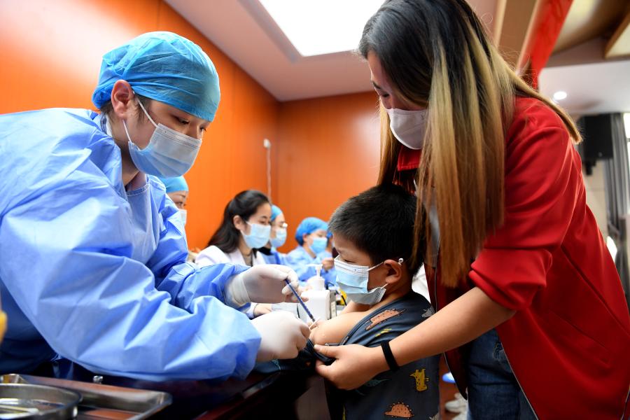 GLOBALink | East China's Anhui launches COVID-19 vaccination campaign for kids aged 3 to 11