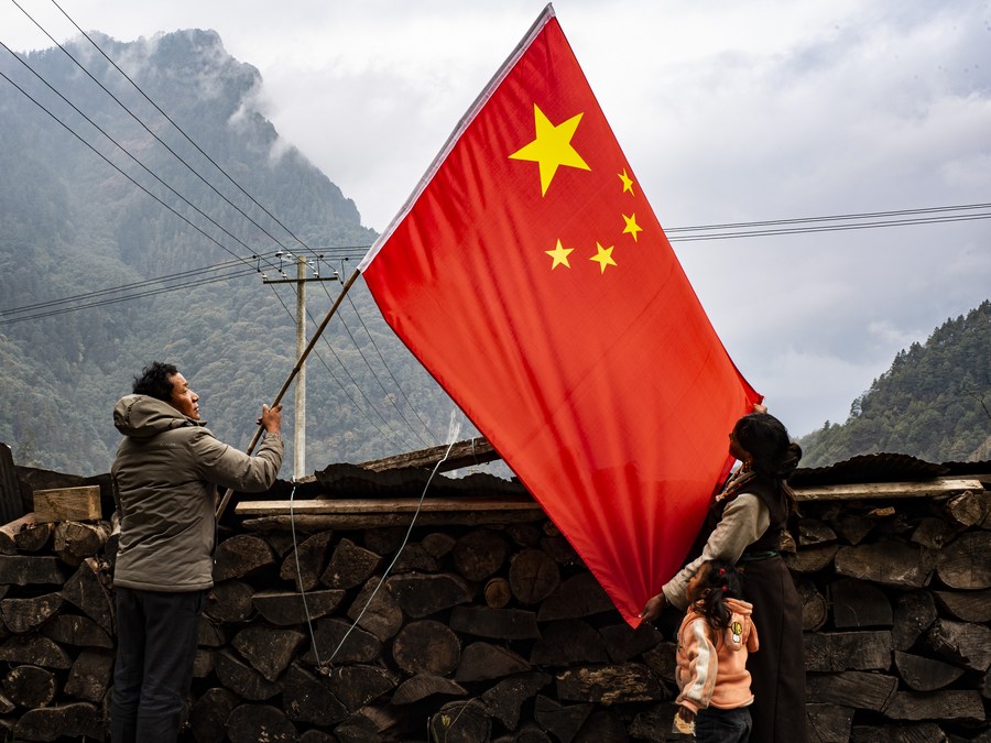 Sherpas live a better life in Zhentang Xinhua