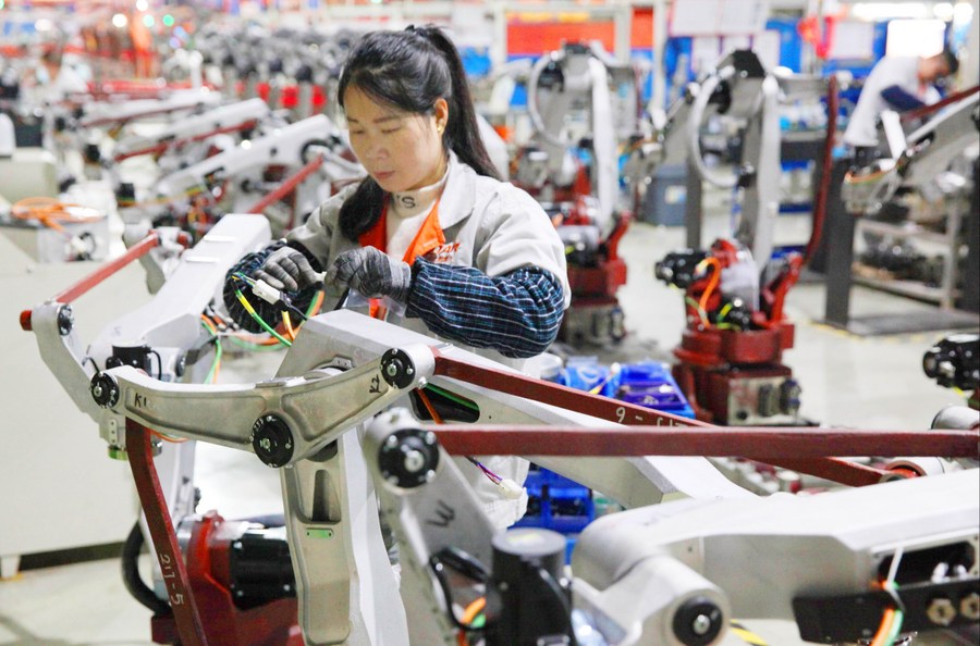 Zhejiang stabilizes production, supply chains amid latest COVID19