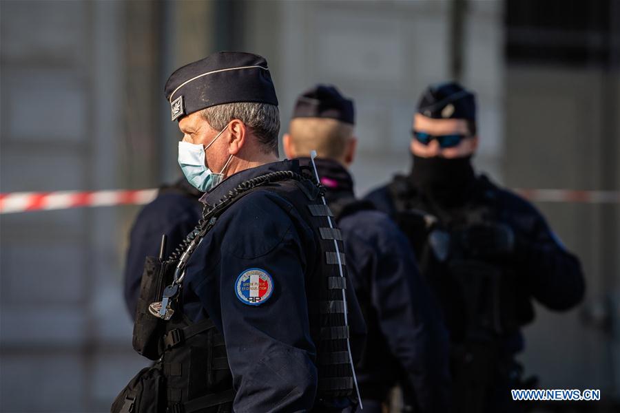 FRANCE-PARIS-COVID-19-TRAIN-TRANSFER