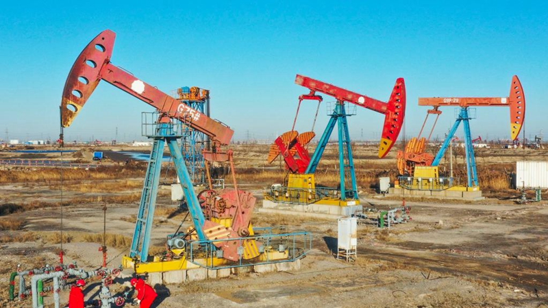 Workers overcome unfavorable factors to meet annual production targets in Jidong Oilfield