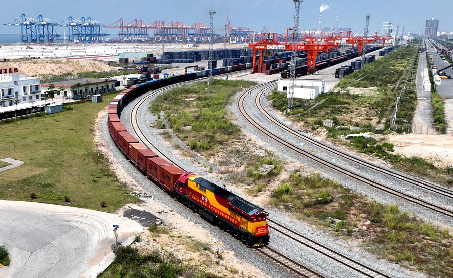 China rail-sea intermodal trains ship 191,000 containers in Q1