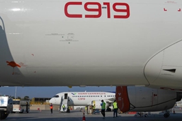China's homegrown C919 secures biggest-ever aircraft order