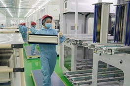 China's electronic information manufacturing sector maintains steady expansion