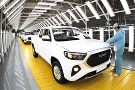 China's automobile manufacturing industry logs stable growth in first three quarters