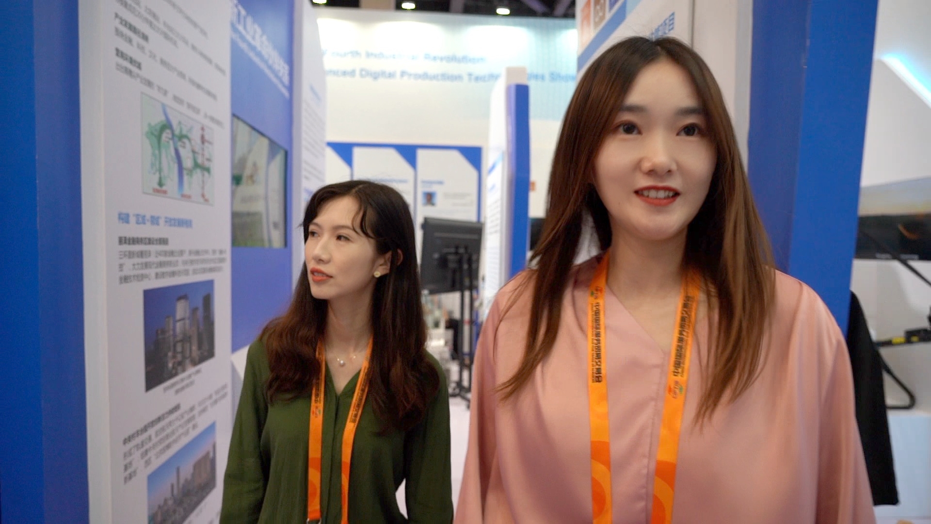 GLOBALink | Vlog: Dance to charge your phone at China's services trade fair