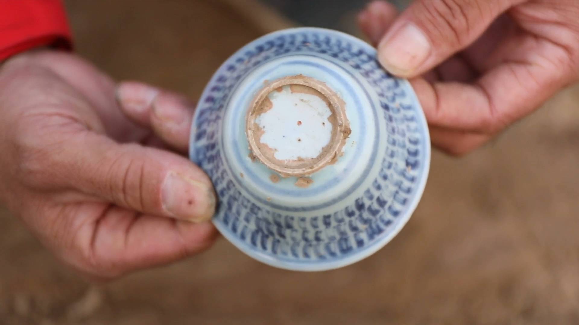 GLOBALink | Ancient tomb found in north China construction site