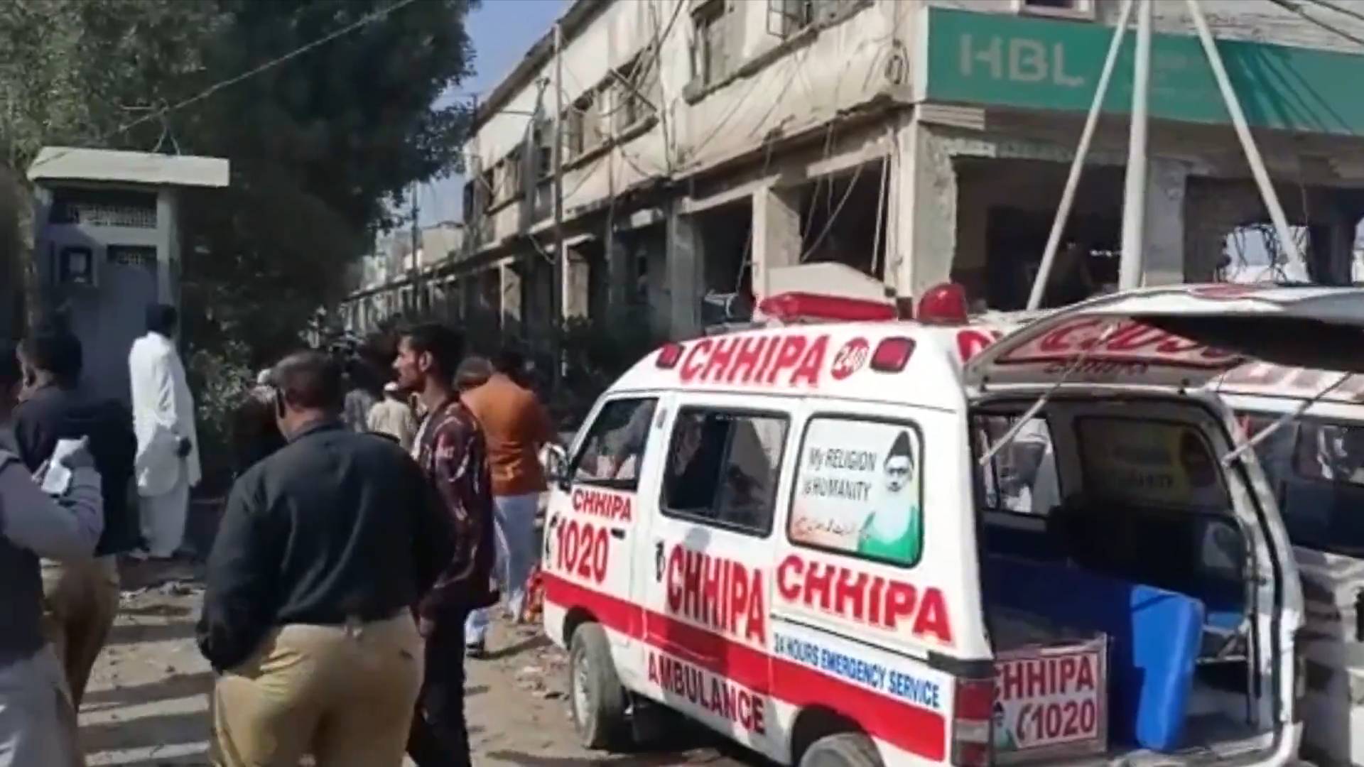 GLOBALink | 10 killed, 12 injured in explosion in Pakistan's Karachi