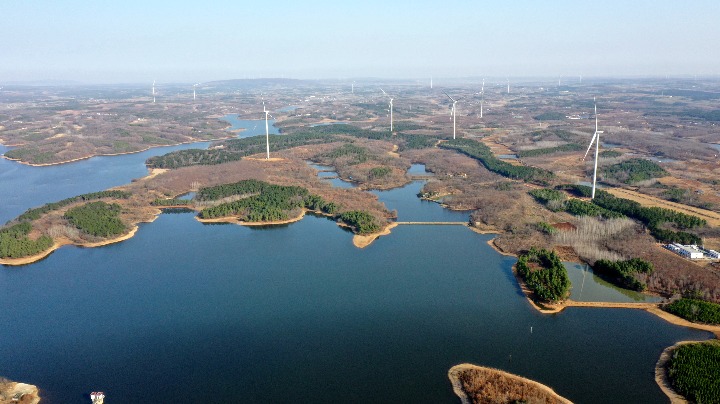 GLOBALink | Wind power provides more clean electricity in east China's Anhui