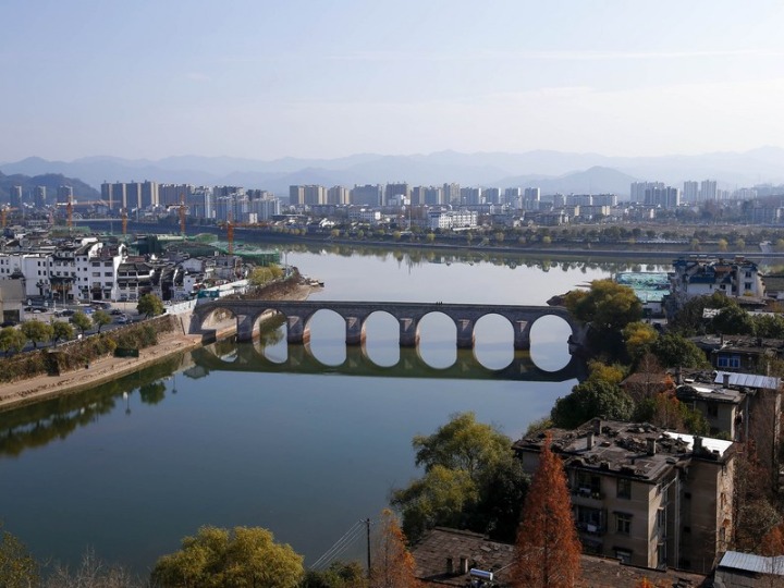 GLOBALink | Flood-destroyed ancient bridge to reopen in east China