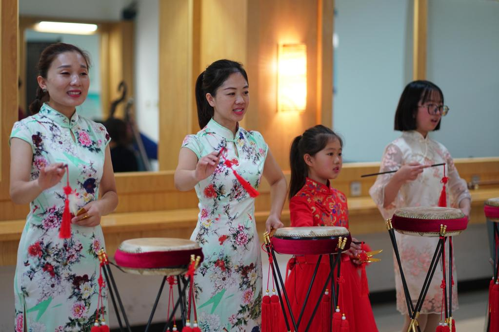 河北威县：传承梨花大鼓 感受非遗魅力