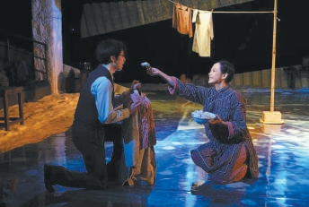 中国戏剧2022:走出“讨好型人格”?