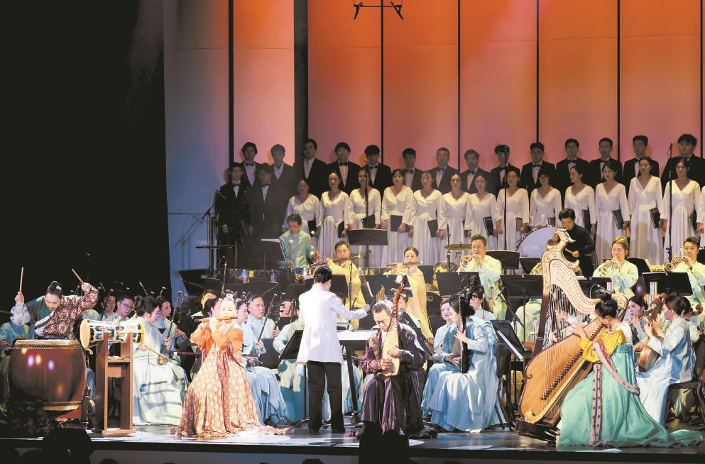 诗乐对话古今 国韵浸润新年 上海民族乐团《诗的中国》昨晚奏响迎新乐章