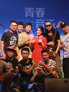 王卓莫海婧助阵青春音乐公社