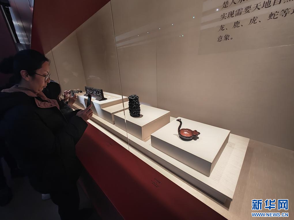 良渚博物院举办漆器艺术展荟萃众多文物精品