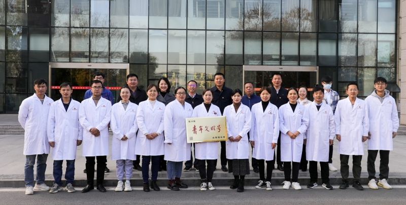 古井集团技术研发团队获全国青年文明号。古井集团供图