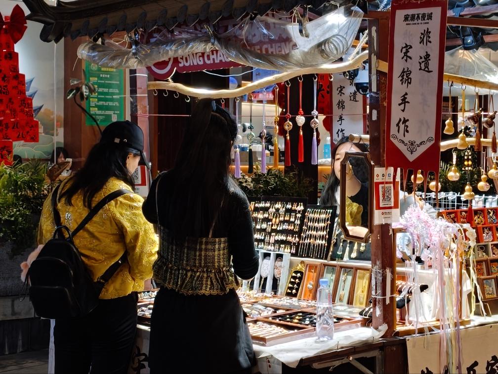 人文经济激活消费新动能丨千年宋城用“文化存量”激活“消费增量”