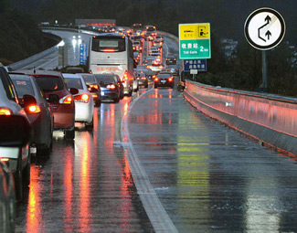 中国公路收费政策变迁 30年的争议与改革