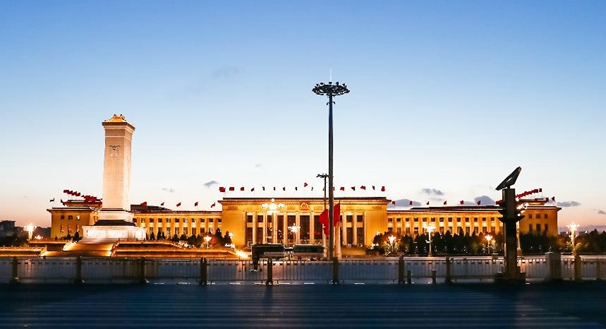 数读“关键词” 寻踪“路线图”——代表委员眼中的政府工作报告热词